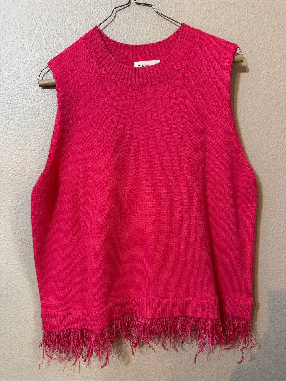 Sleeveless Feather-Hem Knit Turtleneck Sweater - Hot Pink